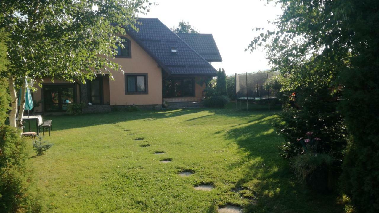 Conacul Caterinei Hotell Polovragi Exteriör bild